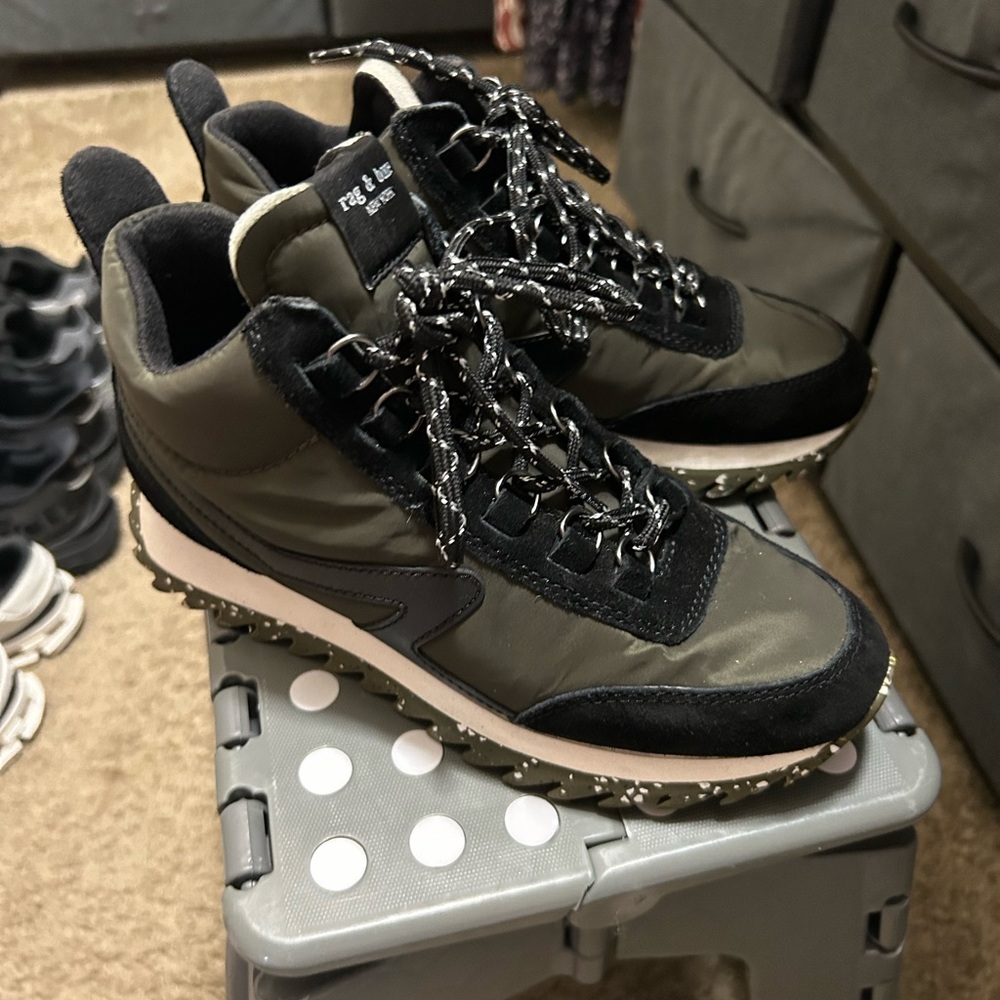Rag and Bone Women’s Black and Olive Green Sneakers/Boots